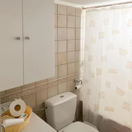 Near The Beach Flat With Verandas & Seaview Apartment Ano Kamarion
