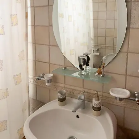 Near The Beach Flat With Verandas & Seaview Apartment *
